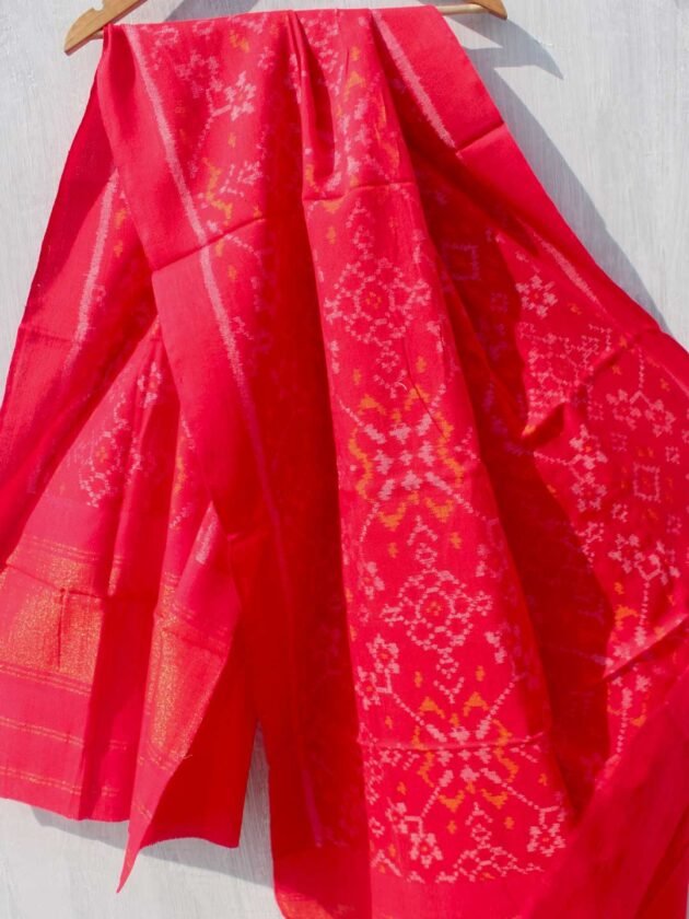 Vermilion-Red-patan-patola-woolen-shawl-Shilphaat
