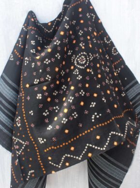 Black-Bandhej-mirrorwork-woolen-shawl