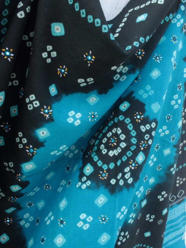 Black-and-blue-Bandhej-mirrorwork-woolen-shawl