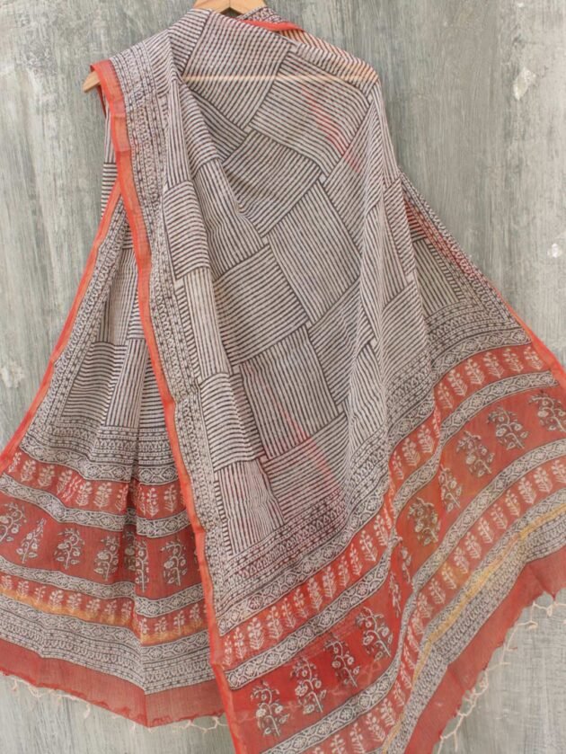 Black-and-Red-Block-printed-kota-cotton-dupatta