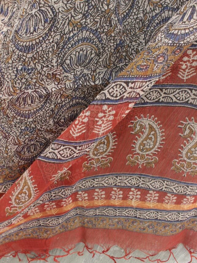 Blue-lotus-Bagru-printed-kota-doria-stole Shilphaat