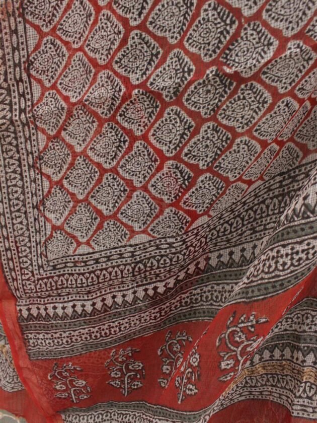 Madder-Red-Bagru-printed-kota-doria-dupatta