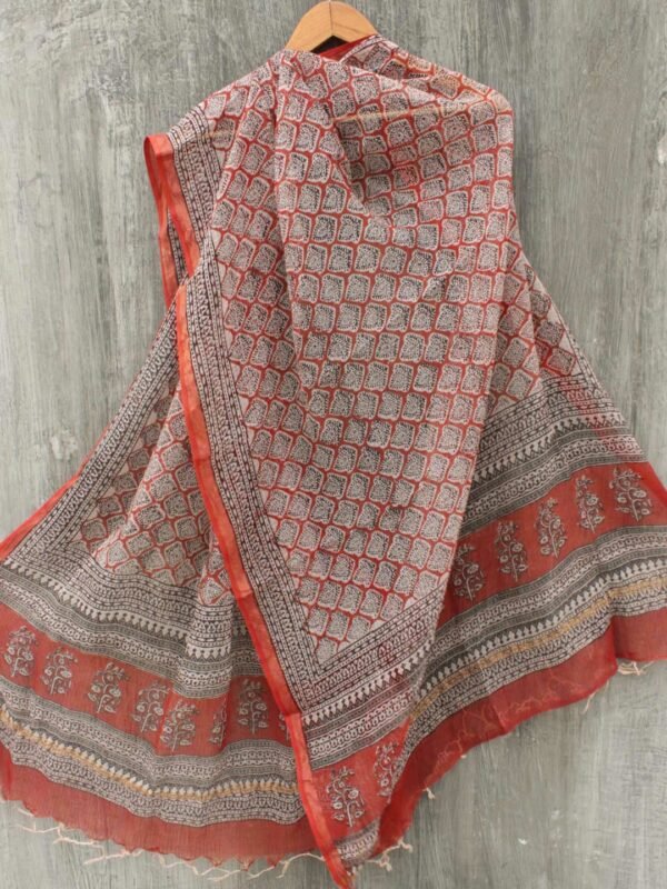 Madder-Red-Block-printed-kota-cotton-dupatta Shilphaat