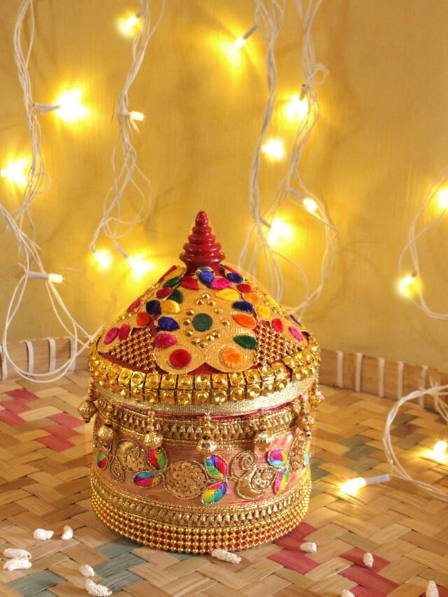 Butterfly-lacework-wooden-Sinhora-Shilphaat