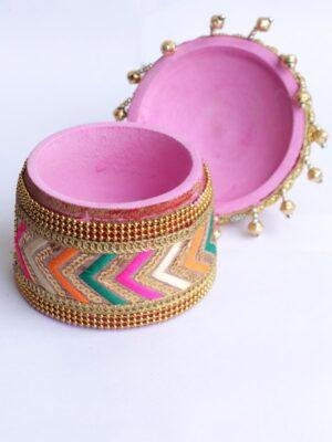 Multicolour-lacework-wooden-Sindura-Shilphaat