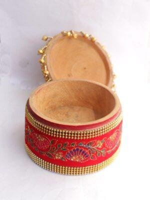 Red-velvet-lace-wooden-Sindoor-box- Shilphaat