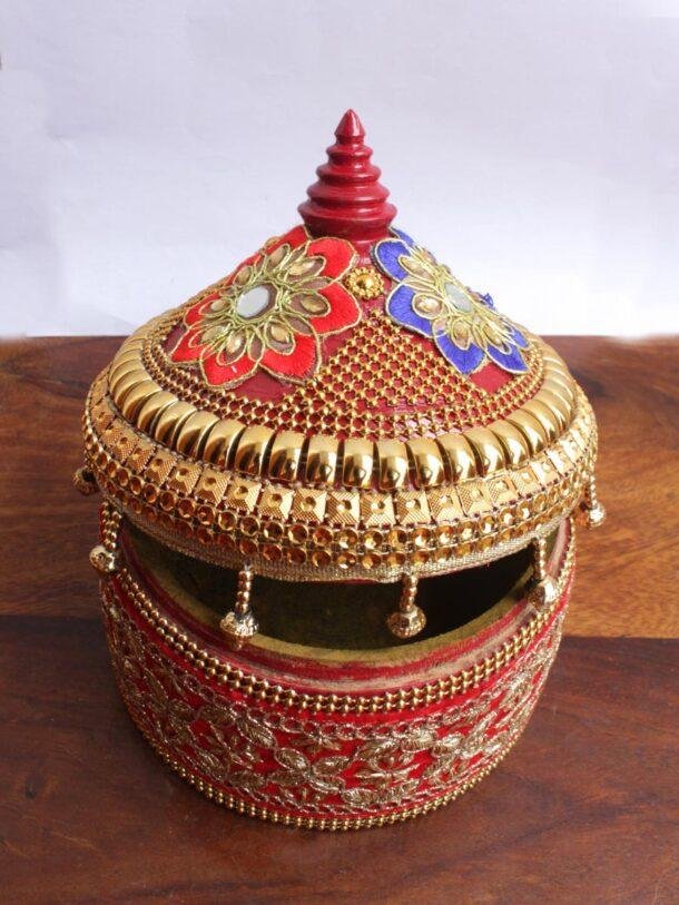 Golden-Zari-Lace-wooden-Sindoor-box at Shilphaat.com