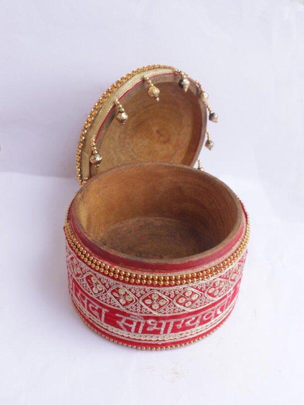 Saubhagayavati-lace-big-wooden-Sindur-box