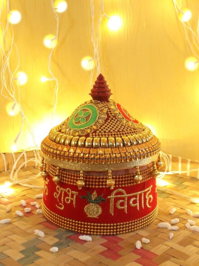 Shubh-vivah-lace-Big-wood-Sindur-box Shilphaat