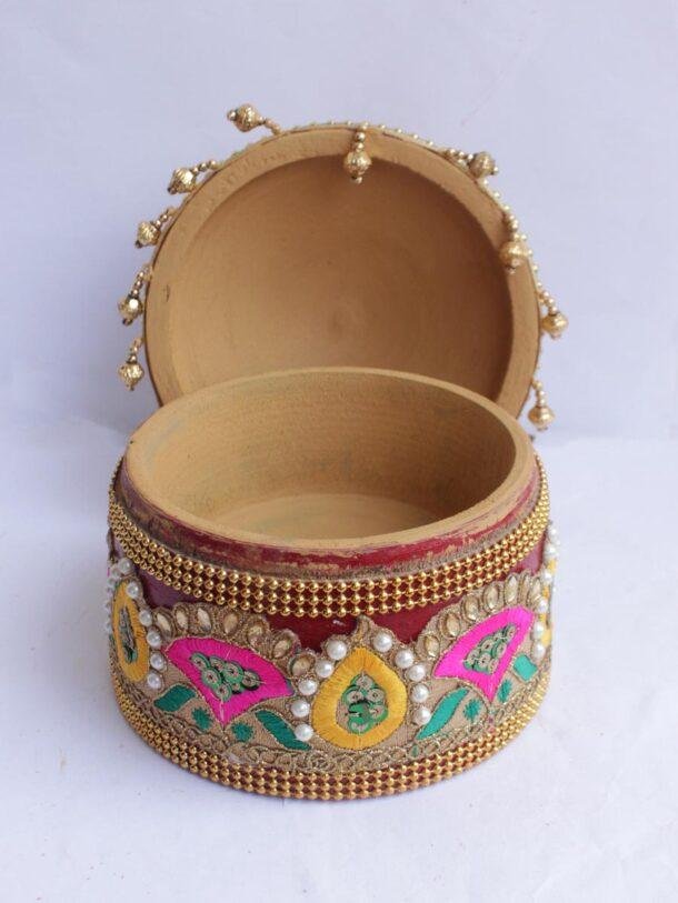 Multicolour-lace-wooden-Sindoor-dani at Shilphaat.com