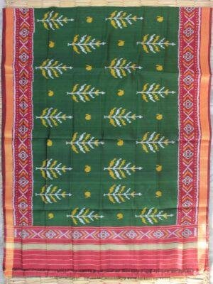 Red-and-Green-handwoven-Patola-silk-dupatta at Shilphaat.com