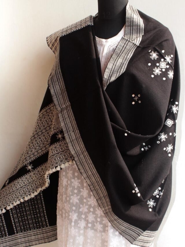 Black-and-White-choumak-Mirrorwork-Bhujodi-shawl at Shilphaat.com