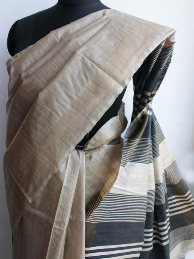 Black-Palla-Desi-tassar-Bhagalpur-silk-Sari