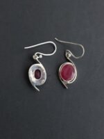 925 silver and garnet Earrings - Image 2