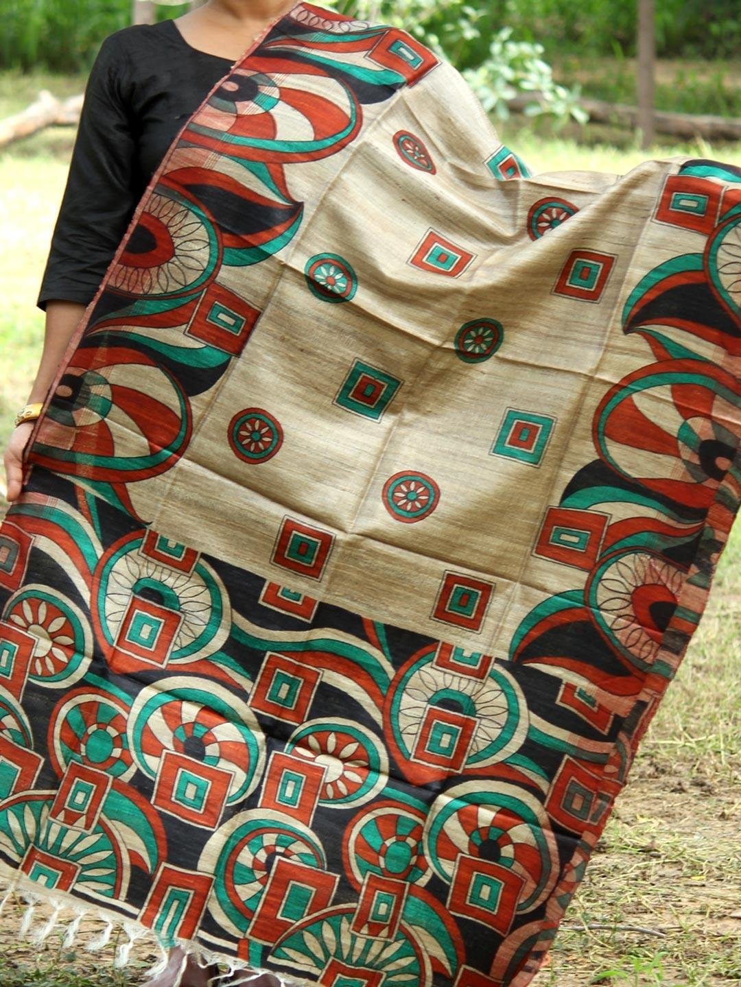 Abstract-printed-ecru-ghicha-tussar-silk-dupatta-Shilphaat.jpg Abstract Printed, Beige Tussar Silk Dupatta - Image 1