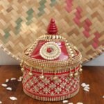 Crystal Red Lace medium wooden Sindur-Box