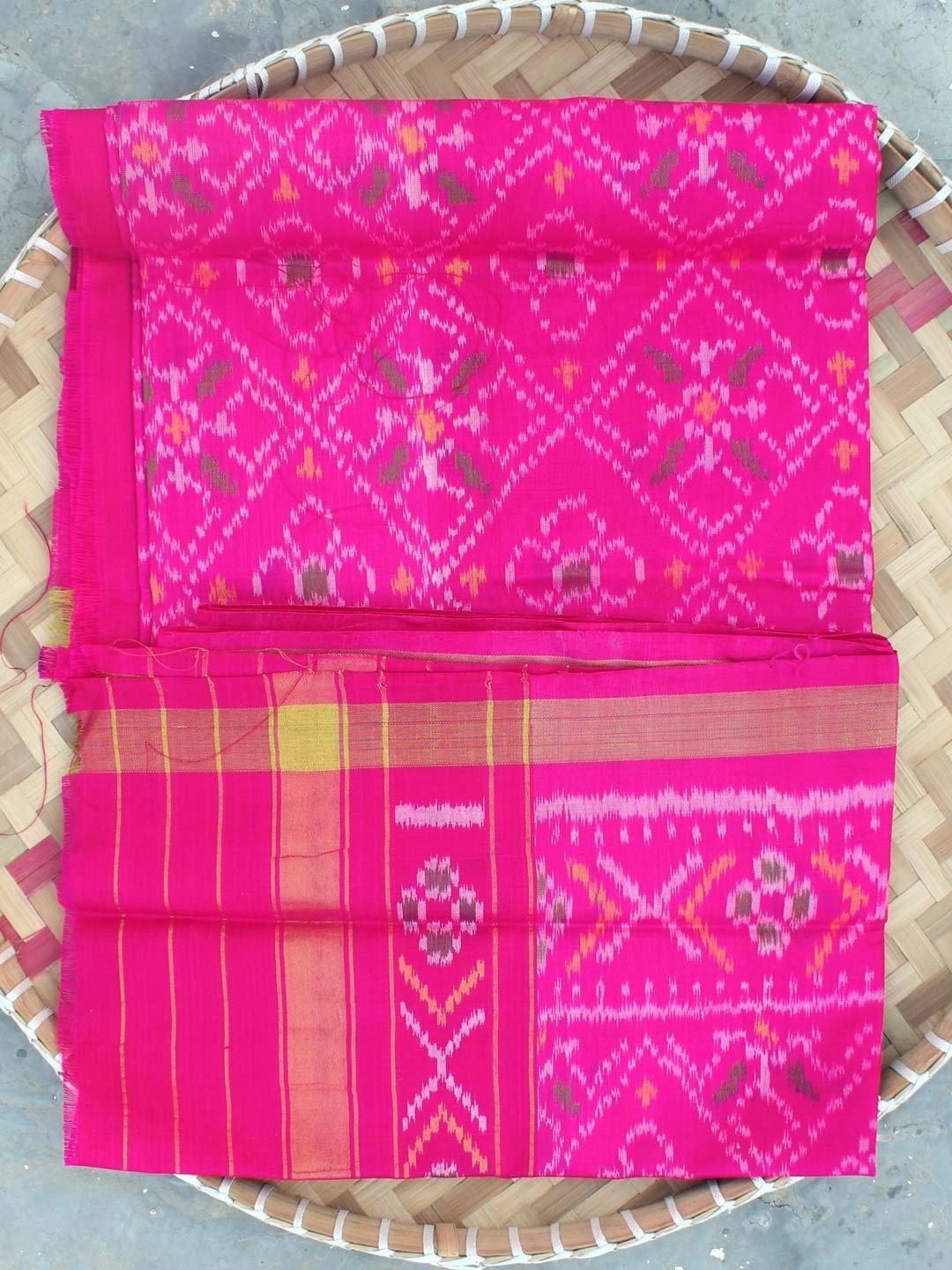 Dark-Pink-pure-silk-patan-patola-dupatta.jpg Dark-Pink pure silk Patola Dupatta - Image 1