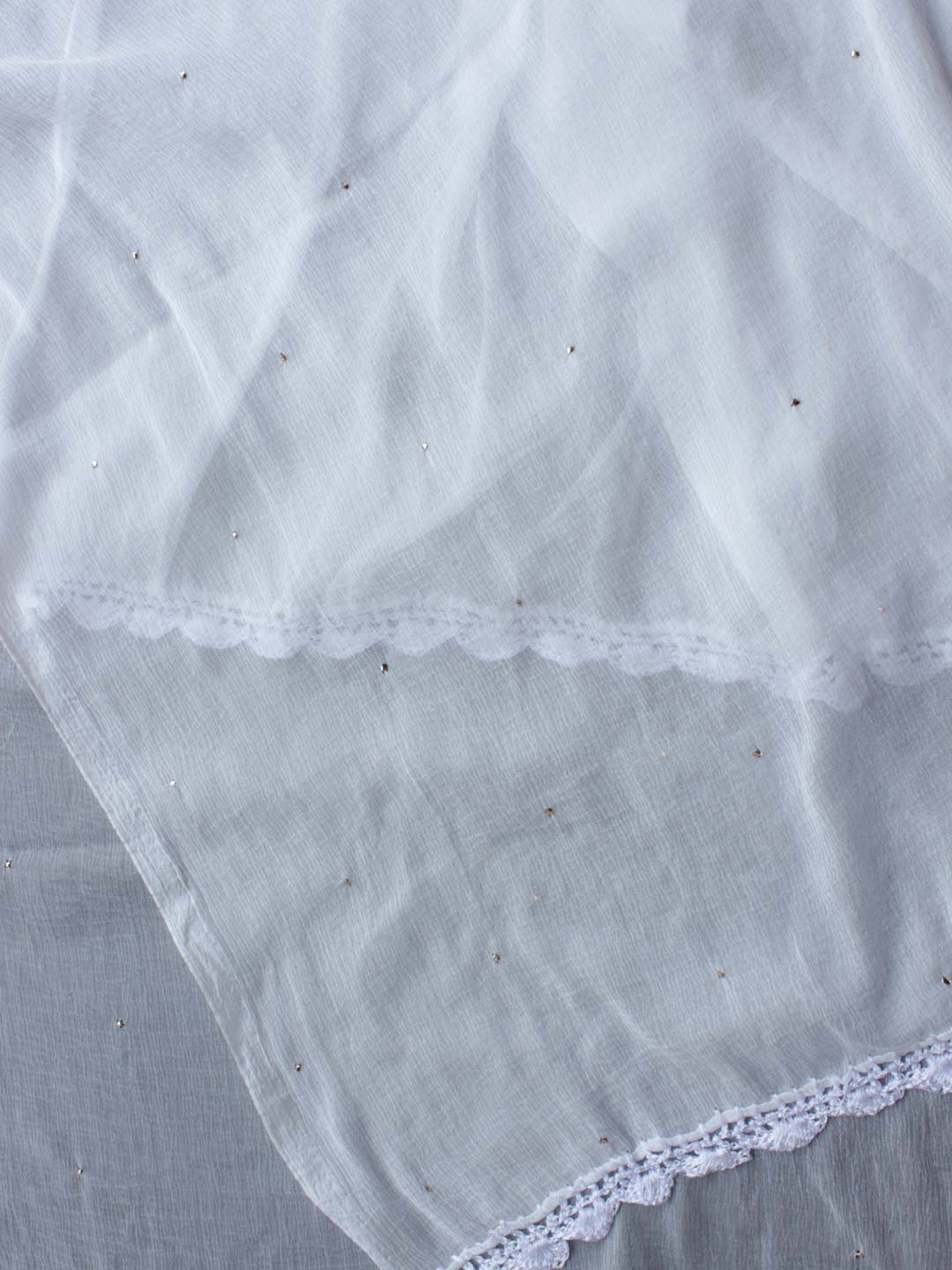Fardi-mukaish-crochet-border-chiffon-dupatta.jpg Fardi mukaish work, white chiffon dupatta - Image 1