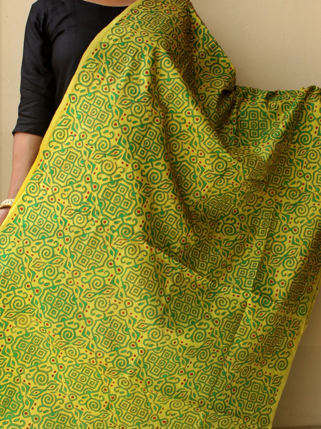 Green-and-yellow-block-printed-kanthawork-silk-dupatta.jpg Chartreuse-Green Block-Printed Kantha Embroidered Silk Duppata - Image 1