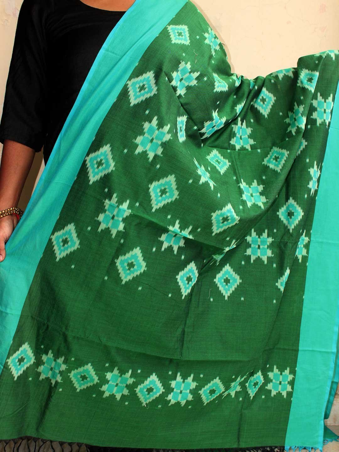 Green-mercerized-cotton-ikat-dupatta.jpg Green mercerized cotton Ikat dupatta - Image 1