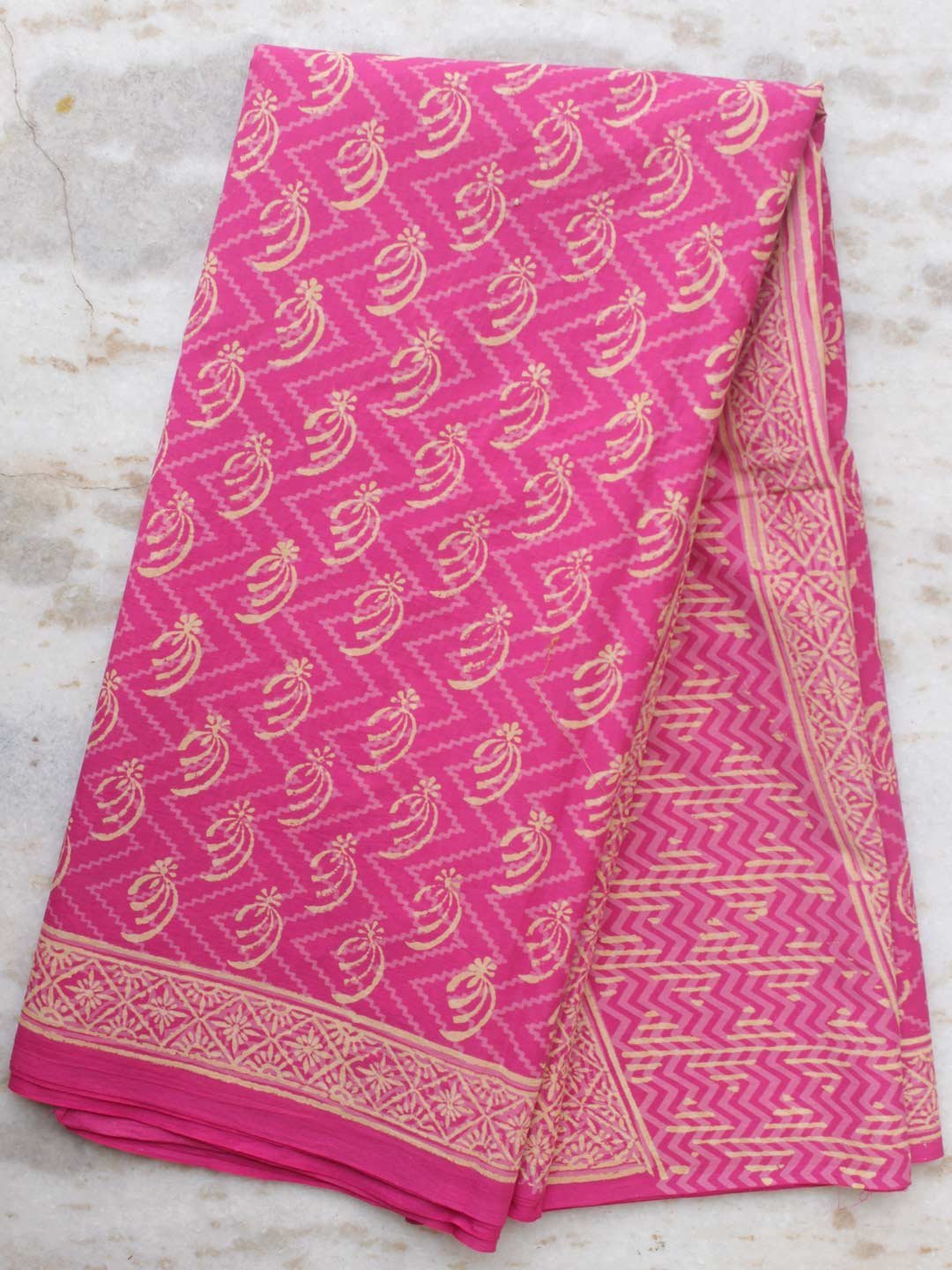 Pink-and-off-white-sanganeri-block-printed-mul-cotton-saree.jpg Pink and off-white Block-printed Mul-cotton Sari - Image 1