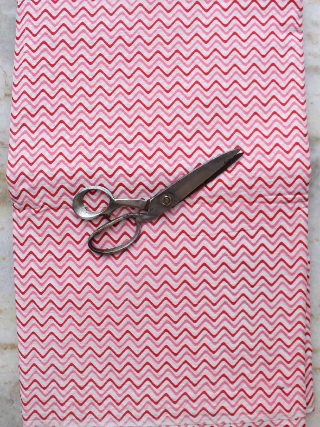 Pink-white-sanganeri-print-pure-cotton-fabric.jpg Pink, white Sanganeri Print pure cotton Fabric - Image 1
