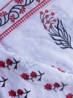 Red and Black Block-printed white mul-cotton Sari - Image 3