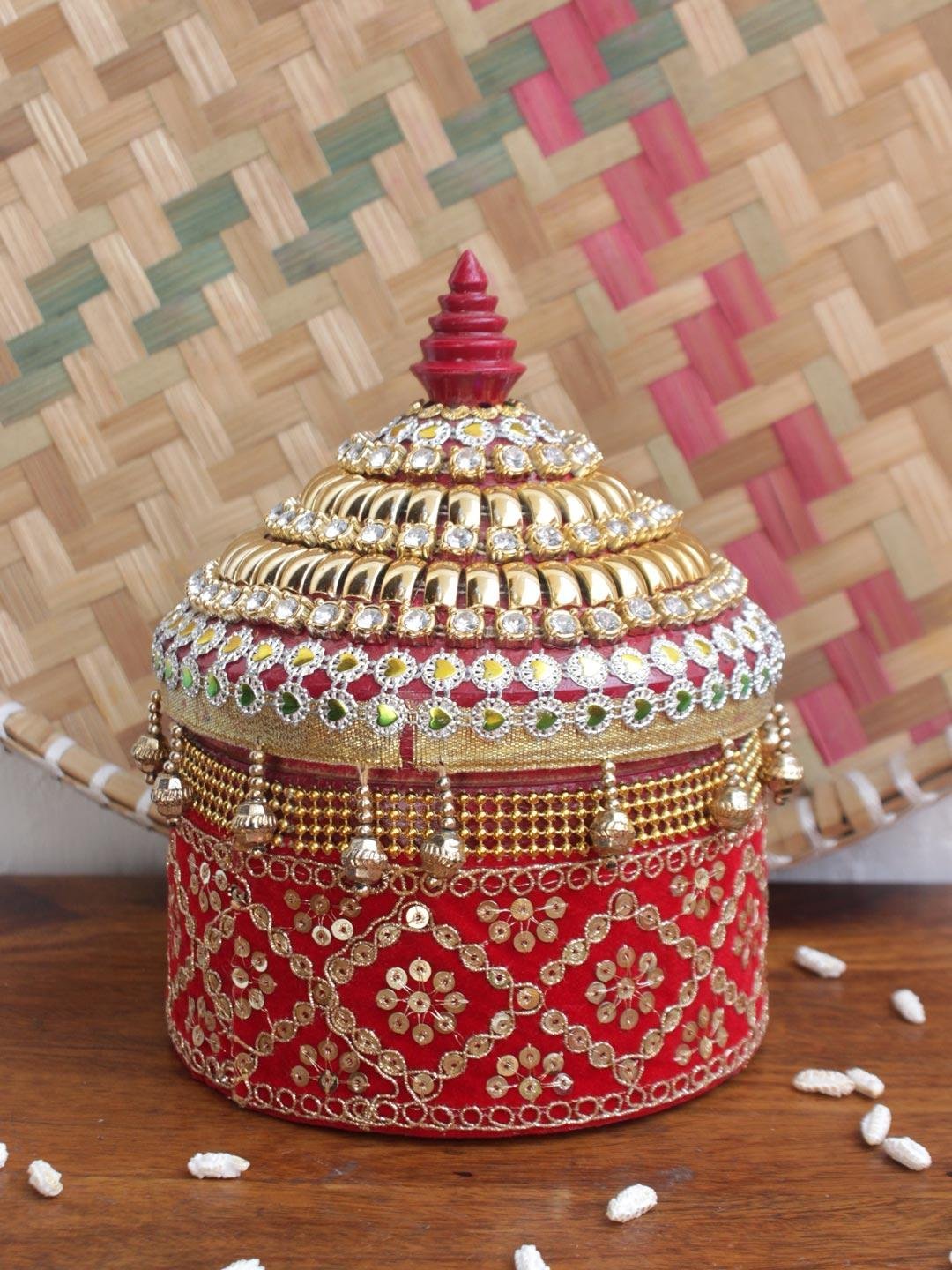 Red-and-golden-lace-Big-wooden-sindoor-box.jpg Red and Golden Big wooden Sindhora - Image 1