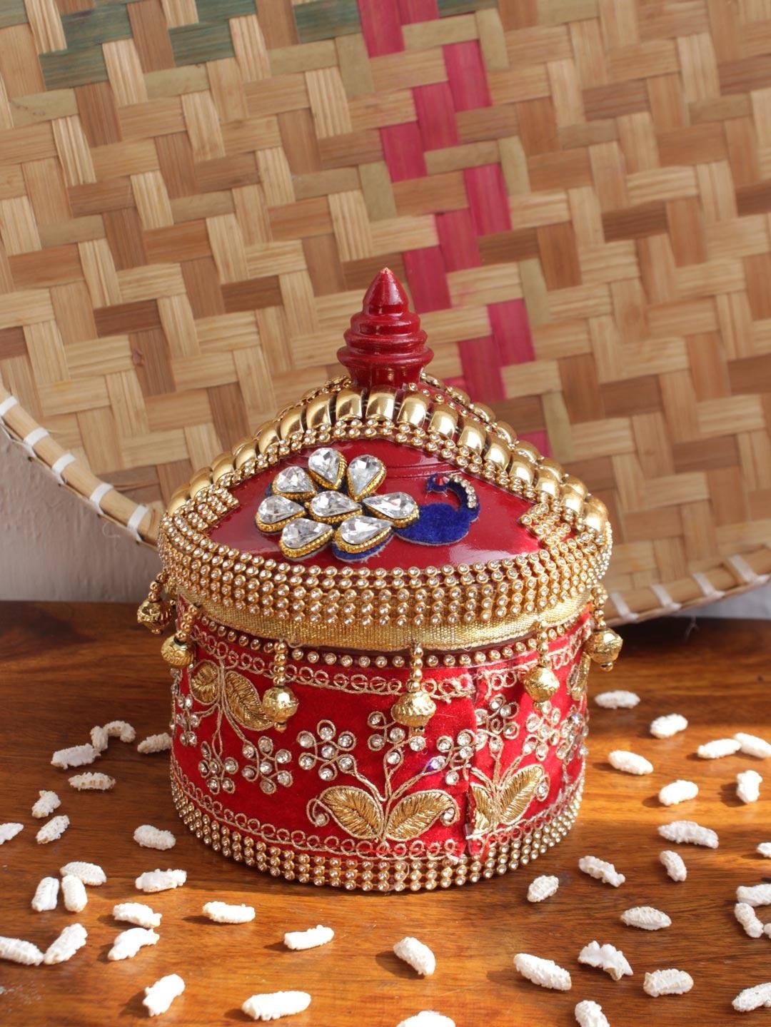 Zari-and-Blue-Peacock-small-wooden-sindoor-box.jpg Zari and Blue Peacocks small wooden Sindoor-Box - Image 1