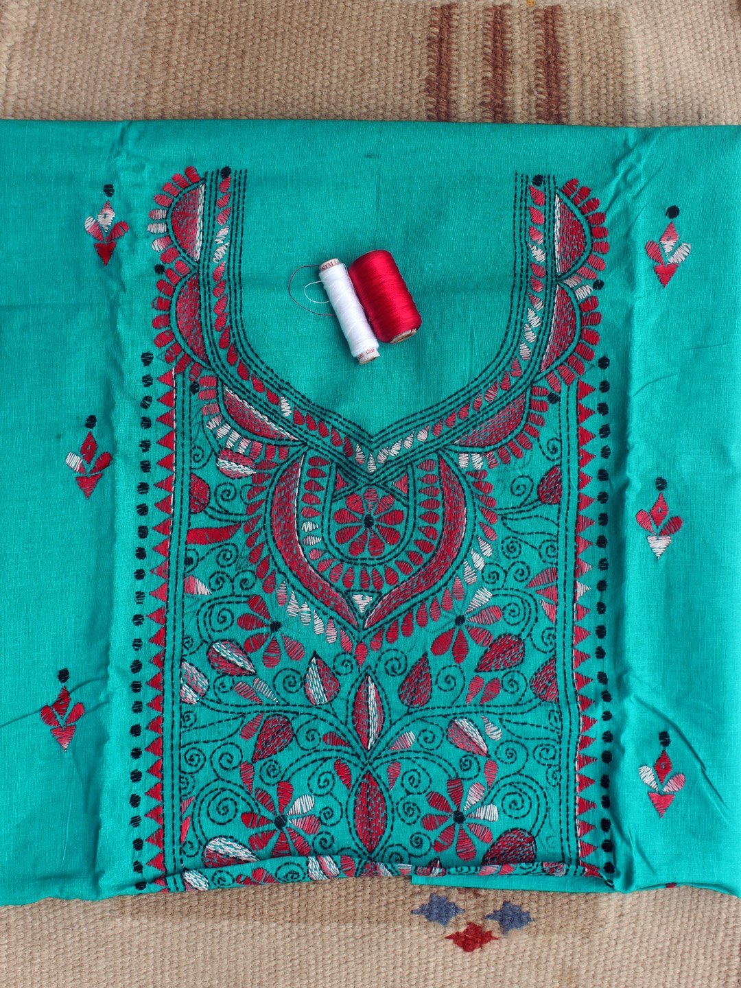 red-white-kanthawork-on-green-cotton-kurta-fabric.jpg Red, white kanthawork on Green Cotton Fabric - Image 1