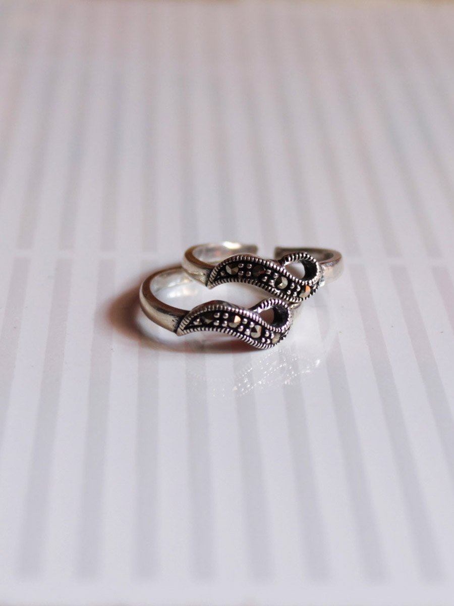 trendy-toe-rings.jpg Trendy Silver Toe-rings - Image 1