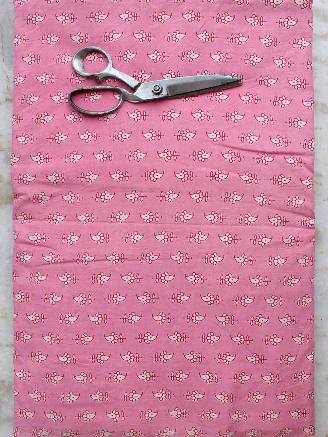 white-and-pink-sanganeri-print-pure-cotton-fabric.jpg White and Pink Sanganeri Print cotton fabric - Image 1
