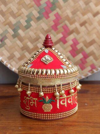 Shubh-vivah-red-lace-small-wood-sindoor-box