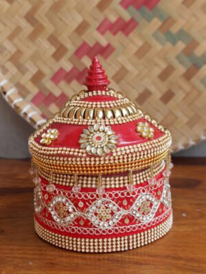Crystal-lace-red-wooden-sindoor-box
