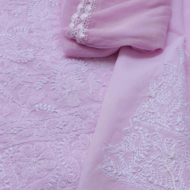 Light-pink cotton 3pc unstitched Ladies suit, handembroidered with white Lucknow chikankari . Chiffon dupatta with crochet border .
.
.
SHOP at Shilphaat.com
.
Whatsapp 91-9818036781
.
#chikankari #chikankarisuit #ladiessuit #dressmaterial #lucknowchikankari #handembroidery #lucknowisuit #cottonsuit #चिकनकारी #chikankaricottonsuit #shilphaat